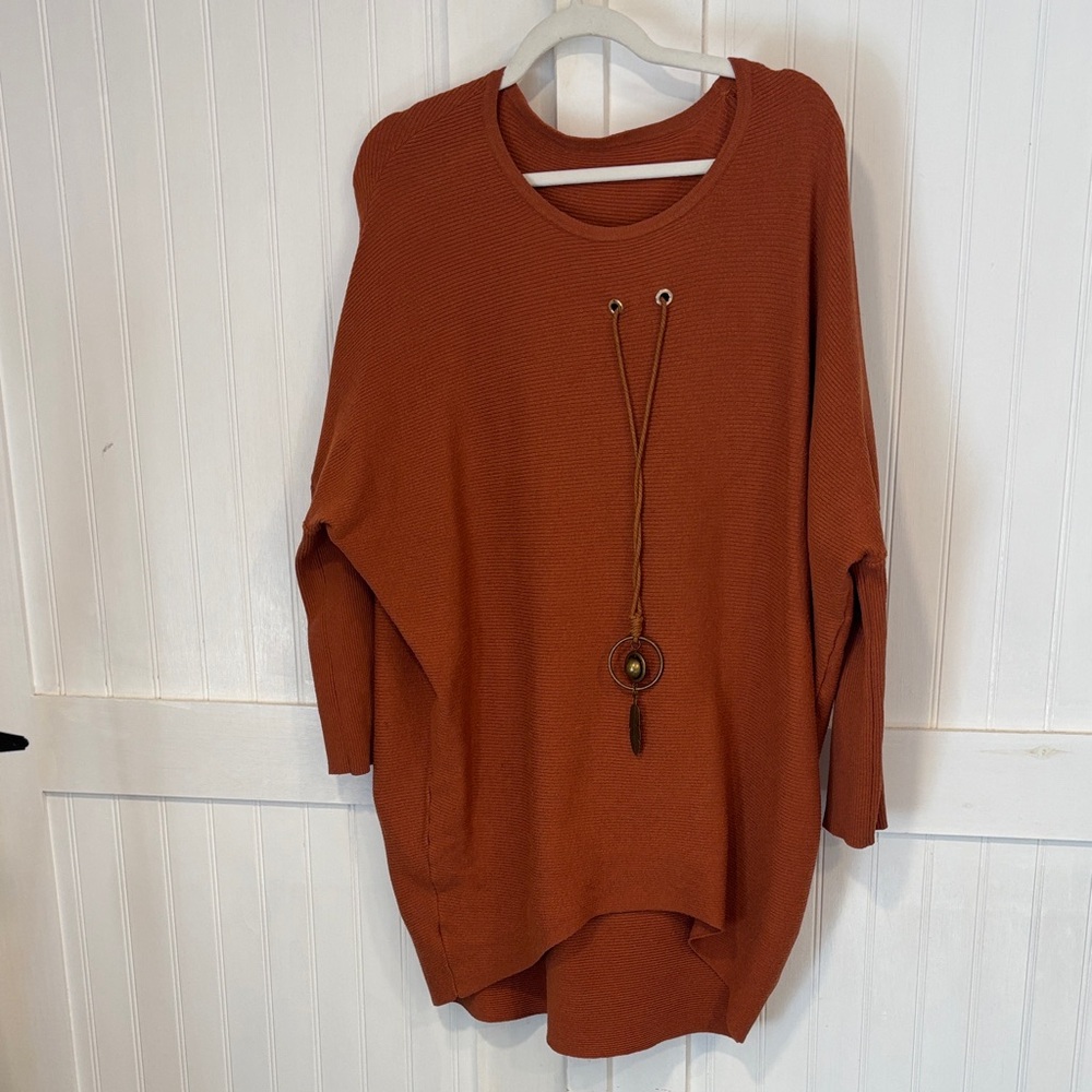 Bluotre:Rust /Orange Oversized Sweater w/  removable Necklace, High low size XXL